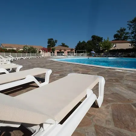 Holiday home Aloha-65m2 Garden/swimmingpool - 500m